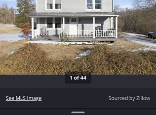 31 Capel Ln, Norwood, VA 24581