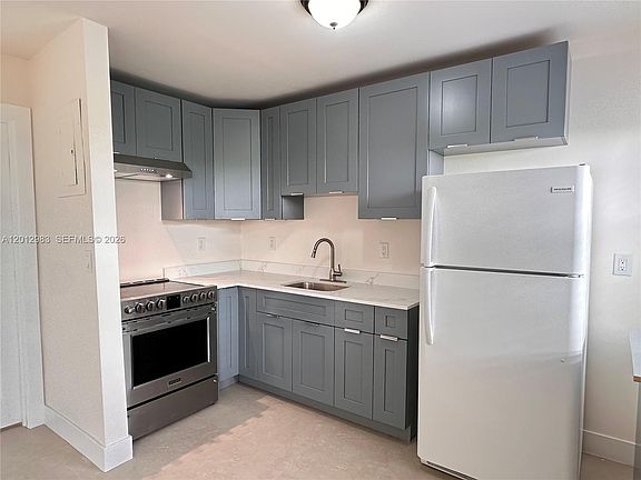 2nd image of 1021 SW 3rd St APT 4