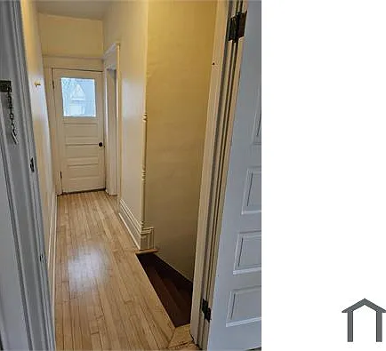 1025 S 37th St — Photo 10