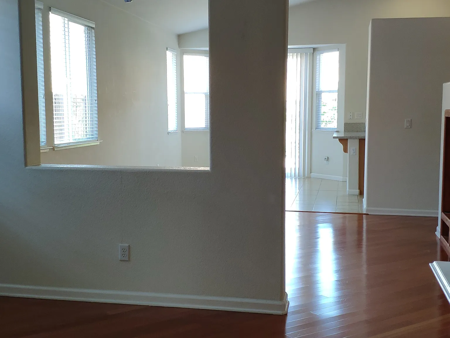4 bed, 1664 sqft, $3,300 — Photo 3