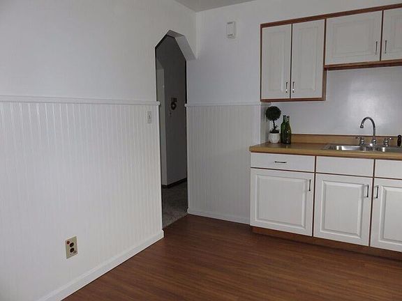 2nd image of 8371 Royal Heights Dr