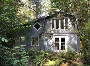 13585 Ellingsen Rd NE, Bainbridge Island, WA 98110