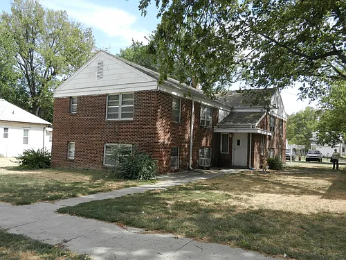 125 E 4th St #2 Photo 1 125 E 4th St #2 Photo 1