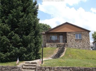 1804 Fletcher Ave, Dunbar, WV 25064