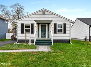 9 Monmouth Place, Keyport, NJ 07735