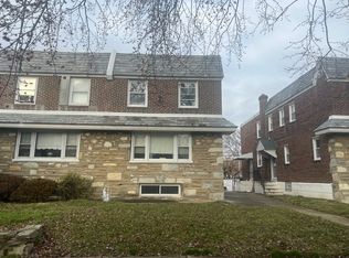 1029 Friendship St, Philadelphia, PA 19111