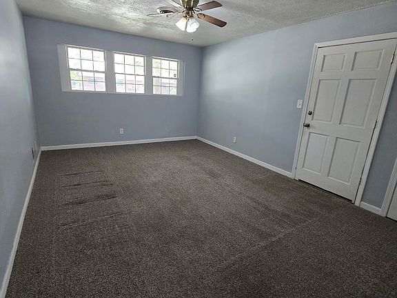 5th image of 2119 Lexington Dr #4
