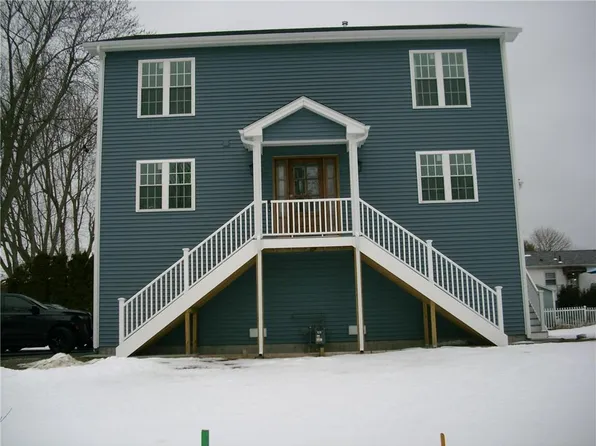 60 Bloor St, Warwick, RI 02889