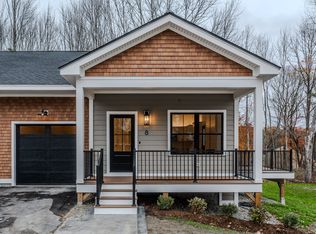 6 Daybreak Ln, Windham, ME 04062