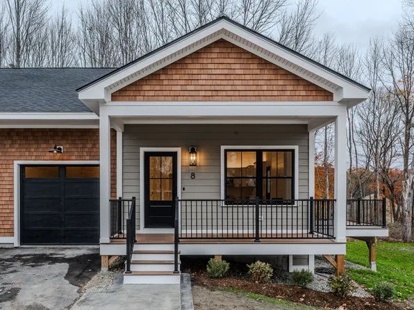 15 Daybreak Ln, Windham, ME 04062