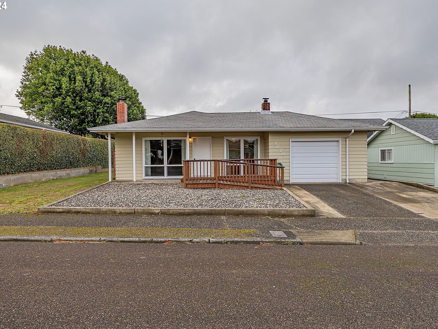 1670 Grant St, North Bend, OR 97459 | MLS #24628370 | Zillow