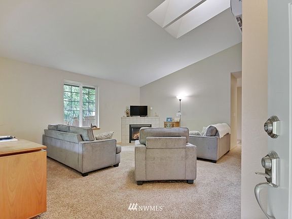 Vaulted Ceilings in Living Room