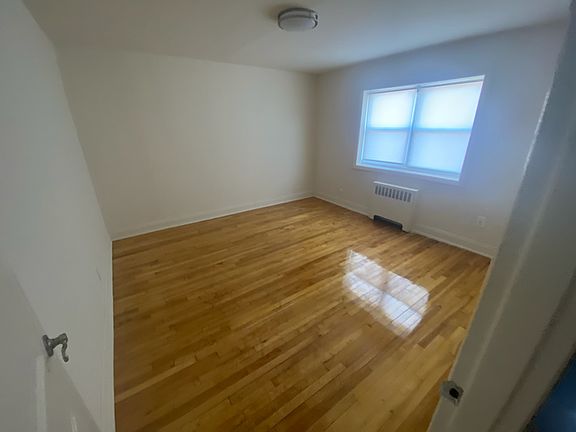 5th image of 61 Seth Ct #B