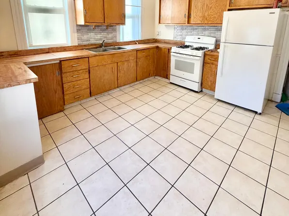 395 Howard Ave #1, New Haven, CT 06519