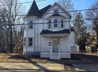 22 Linden St, Reading, MA 01867