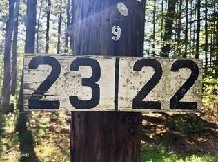 22 & 23 Circle Dr, Hawley, PA 18428