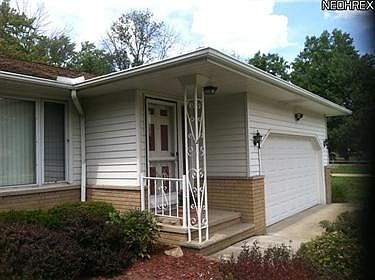 5th image of 8218 Wesley Dr