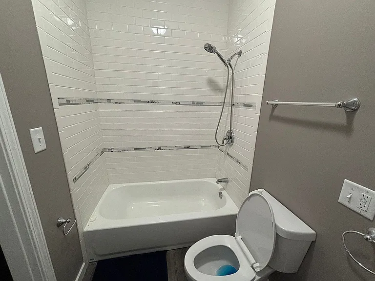1341 Marshall St #2F — Photo 7