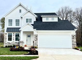 32811 Nature View Dr, New Carlisle, IN