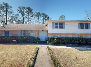 110 Longleaf Dr, Dothan, AL 36303