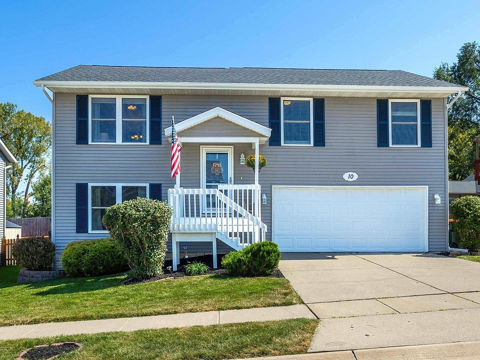 1st image of 10 W Village Cir