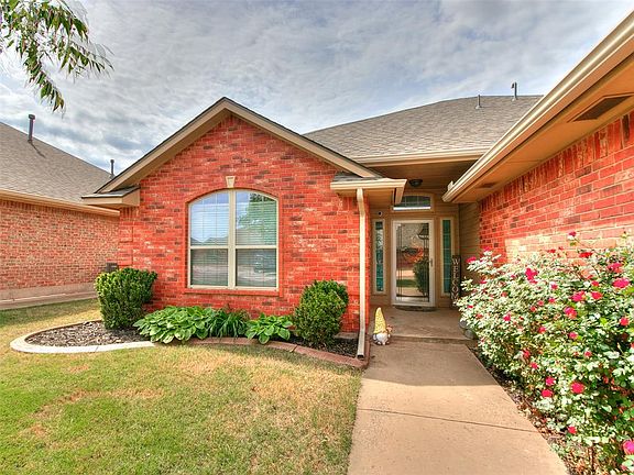 3rd image of 2608 SE 96th St