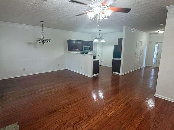 3rd image of 325 Parc River Blvd