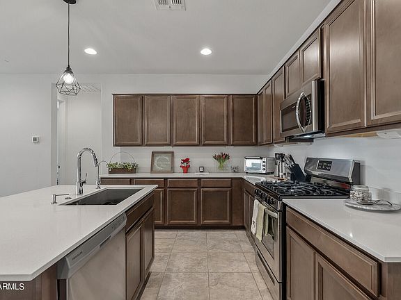 5th image of 9007 W Solano Dr