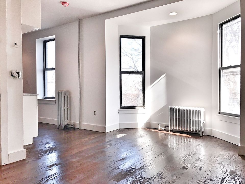 1st image of 487 Clinton Ave APT 4D