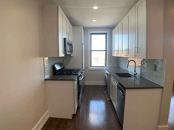 2nd image of 1908 Avenue K #5A