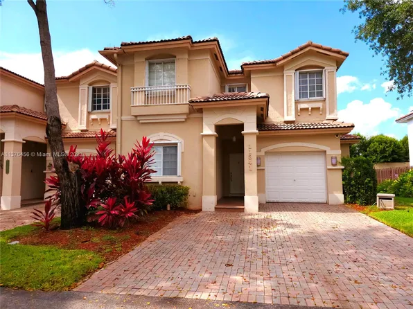 11341 NW 73rd Ter, Doral, FL 33178