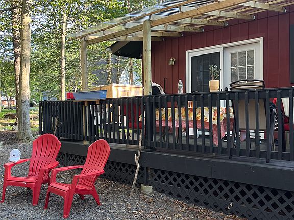 5th image of 7948 Sleepy Hollow Dr