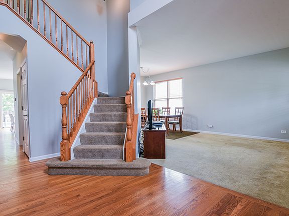 2nd image of 2986 Turnberry Ln