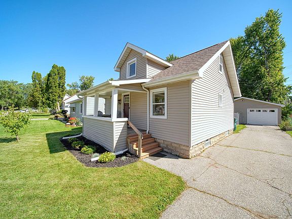 3rd image of 2916 Alfred Ave
