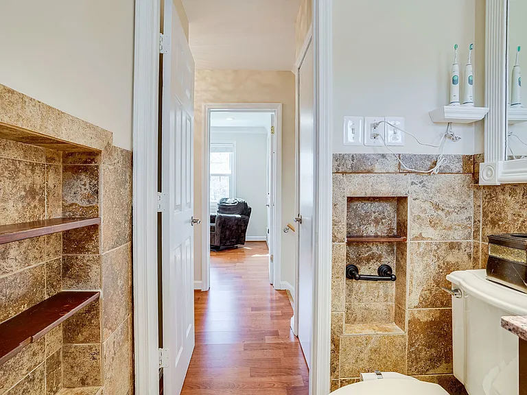 7601 Mendota Pl — Photo 19