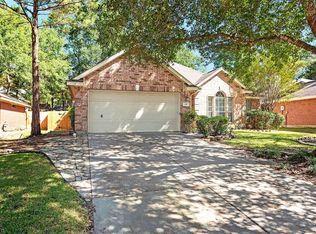 135 W Russet Grove Cir, Conroe, TX 77384