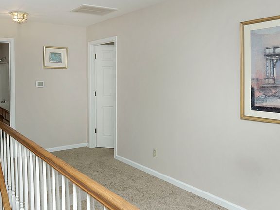 2nd image of 1301 Glenview Dr