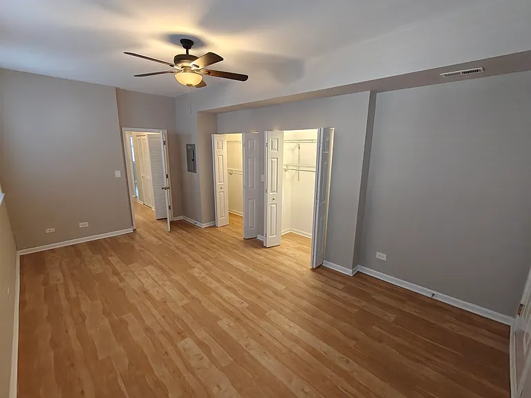 4946 N Ridgeway Ave #3 — Photo 15