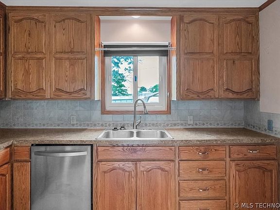 3rd image of 4956 S Maybelle Ave