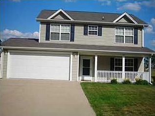 Completely maintenance free home in a nice, convenient neighborhood.
