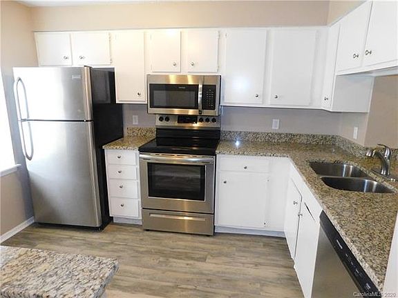 4th image of 7317 Pebblestone Dr APT E