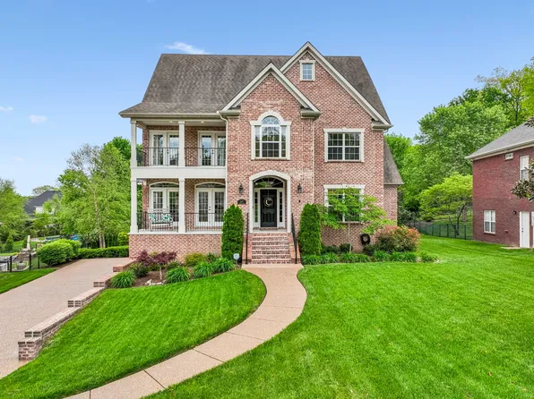 1007 Atchley Ct, Hendersonville, TN 37075