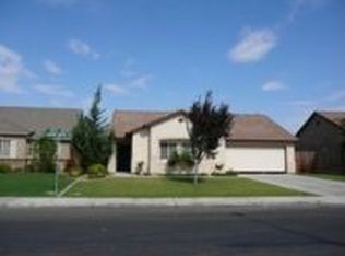 4220 Almond Grove Ln, Bakersfield, CA 93312