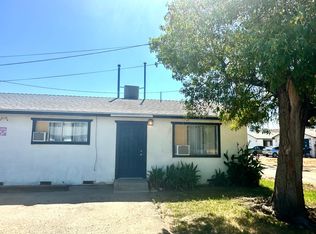 610 S Chinowth St #A, Visalia, CA 93277