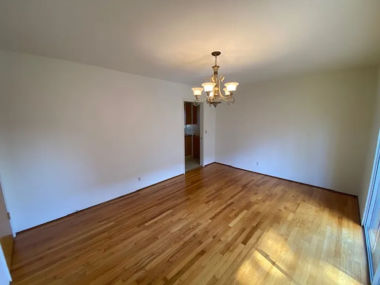 1051 Shell Ave — Photo 11