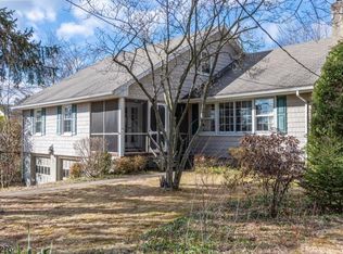 9 Reynolds Ave, Whippany, NJ 07981