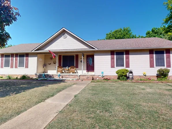 2875 Clifton Dr, Dyersburg, TN 38024