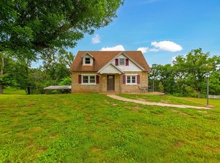156 Bank Rd, Loose Creek, MO 65054