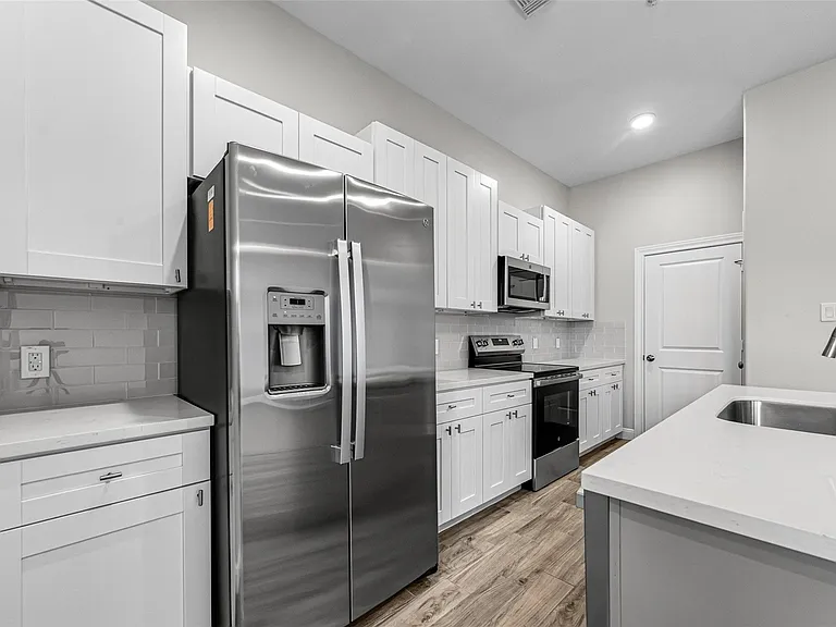 504 Nursery Rd #1203 — Photo 8