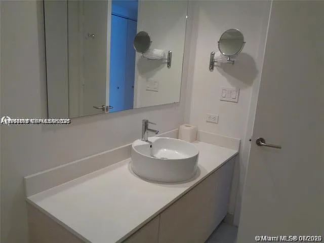 2600 E Hallandale Beach Blvd #T301 — Photo 14